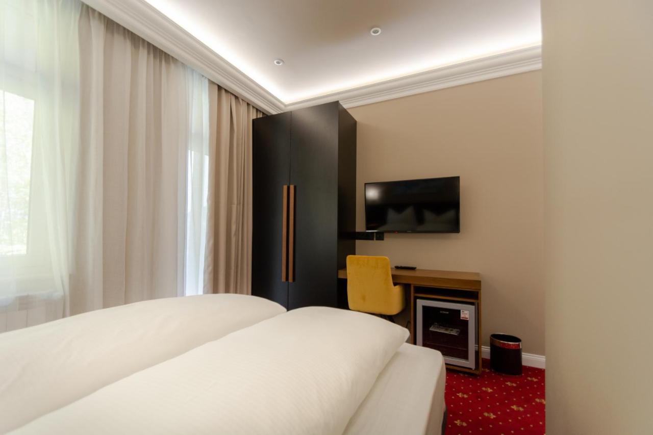 2H Horizon Hotel Кюлунгсборн Екстер'єр фото
